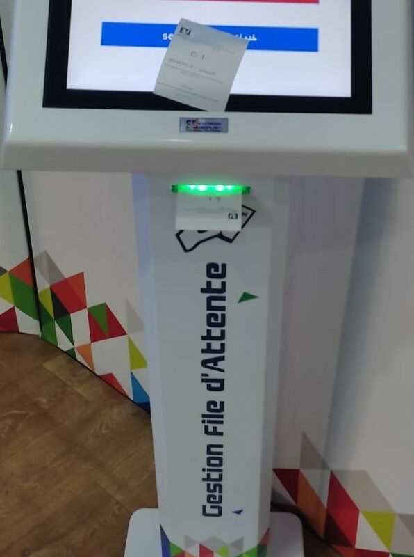 Borne Ticket tactile 15 pouces GT15MQ